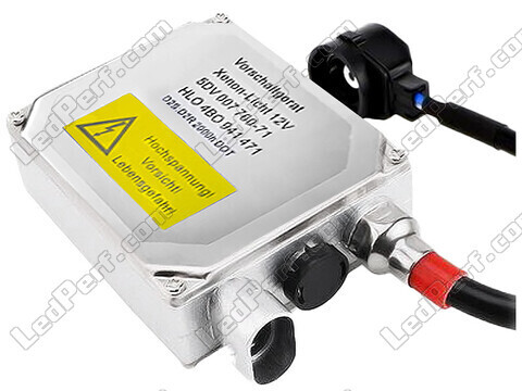 Foto af toppen af den originale xenon ballast til Mercedes CLK (W208) -