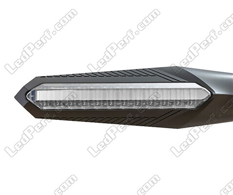 Vue avant des dynamiske LED-blinklys avec Kørelys pour Moto-Guzzi Breva 1100 / 1200